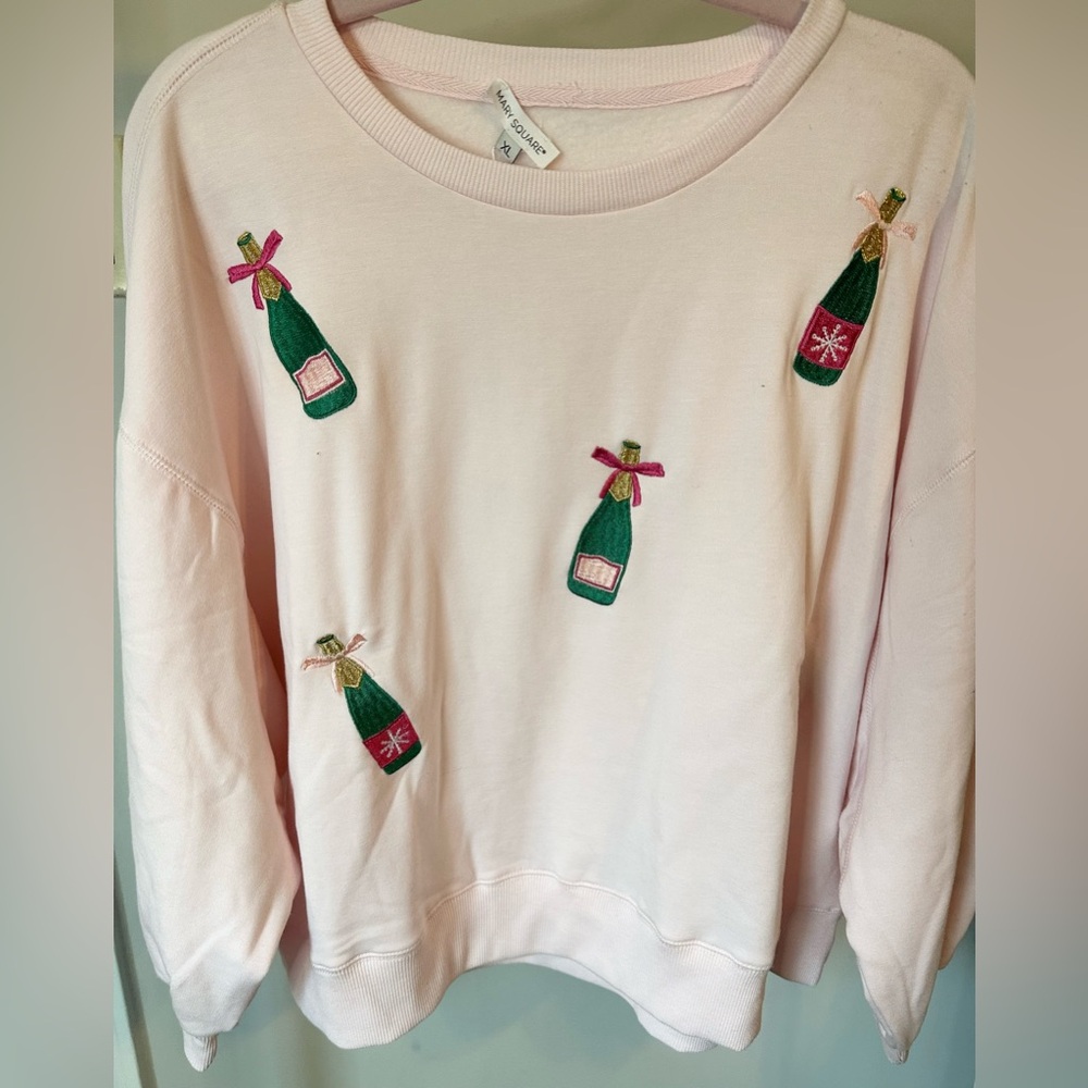 Mary Square Light Pink Sweatshirt w/Embroidered Champagne Bottles Size XL  NWT
